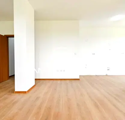 Снимка 4 — Тристаен апартамент с две тераси във в.з. Врана - Лозен, София