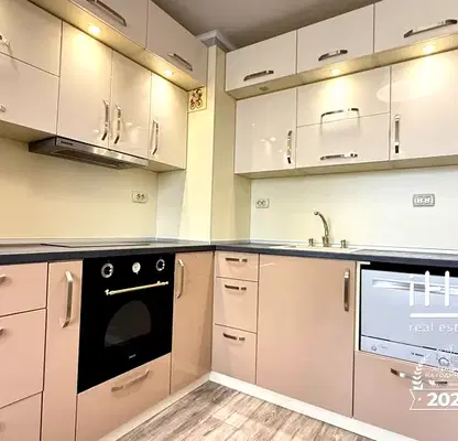 Photo 4 — 3-bedroom apartment in Sofiya, Zona B-5