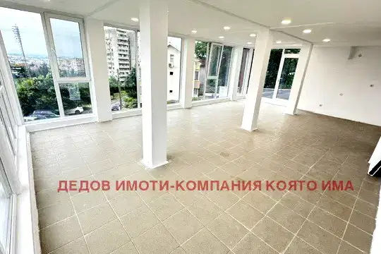 Тристаен апартамент в Стара Загора, Аязмото