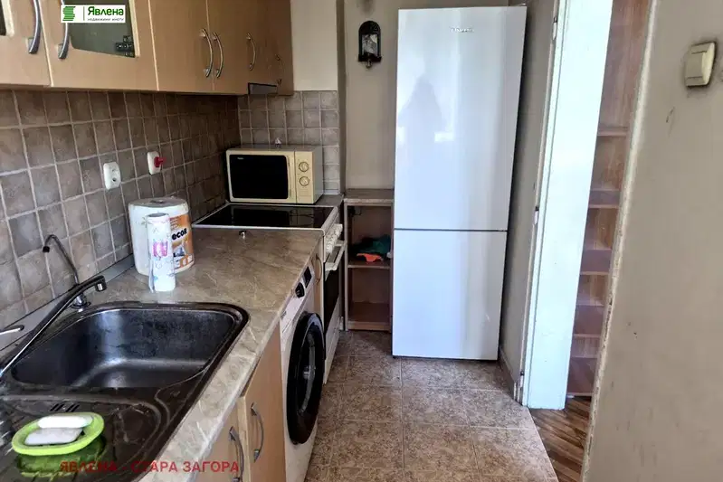 Тристаен апартамент в Стара Загора, Център
