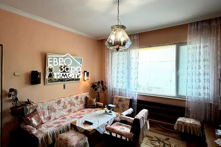 4-bedroom apartment in Stara Zagora, Centyr