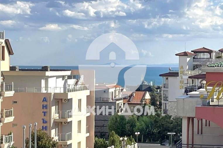 Едностаен апартамент с гледка към морето в Свети Влас