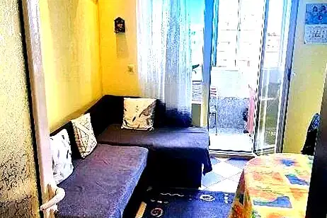 Тристаен апартамент с два балкона в Аспарухово, Варна