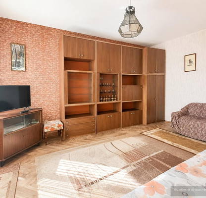 Снимка 2 — Двустаен апартамент в Автогара, Варна с асансьор