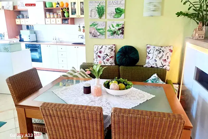 3-bedroom apartment in Varna, Biznes Hotel
