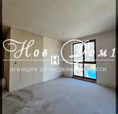 Снимка 3 — Двустаен апартамент в Бриз, Варна с модерна сграда