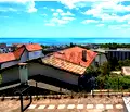 Снимка 3 — Двустаен апартамент с морска панорама в Бриз, Варна