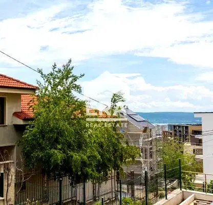 Снимка 3 — Тристаен апартамент с балкони в Бриз, Варна, ново строителство