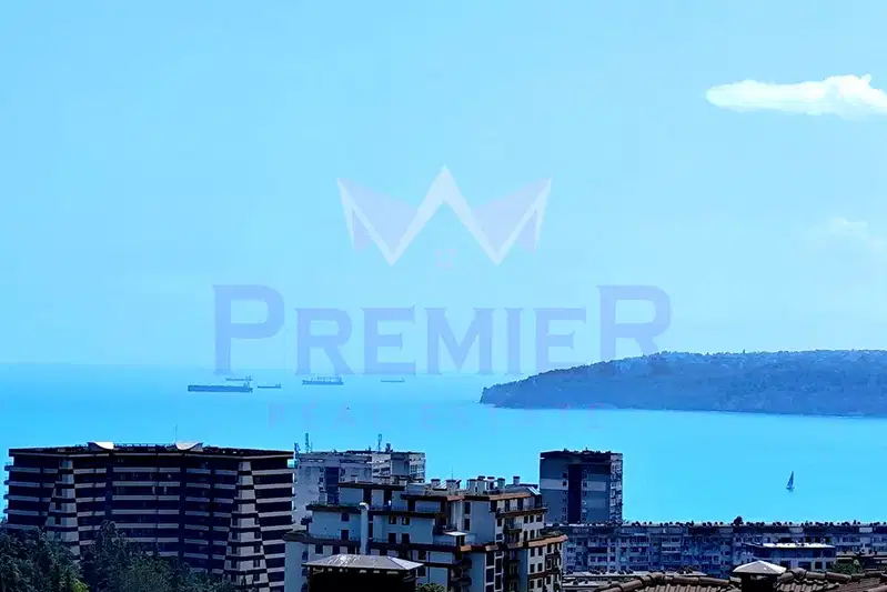 3-bedroom apartment in Varna, Briz