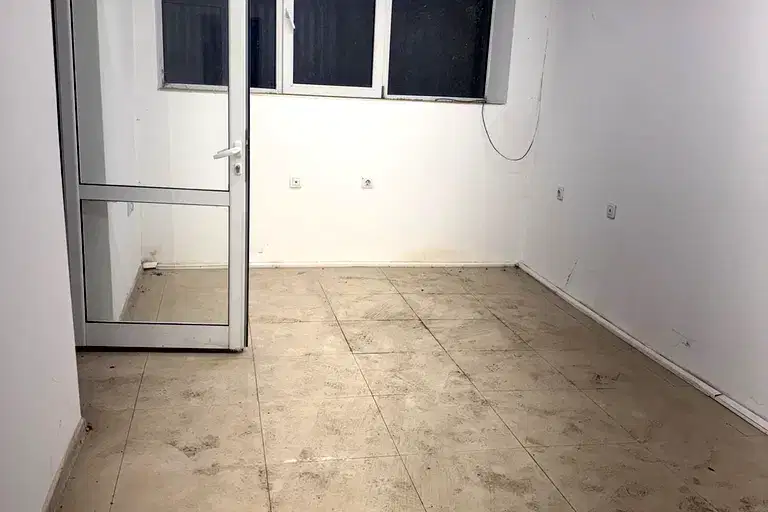 Тристаен апартамент в Централна поща, Варна с функционално разпределение