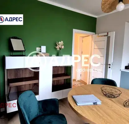 Снимка 4 — Тристаен апартамент с две тераси в Център, Варна