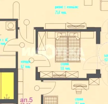 Снимка 2 — Тристен апартамент с балкон в Център, Варна