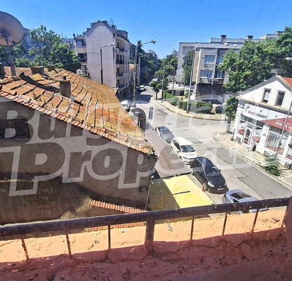Photo 5 — Three-room apartment with two terraces in Center, Varna