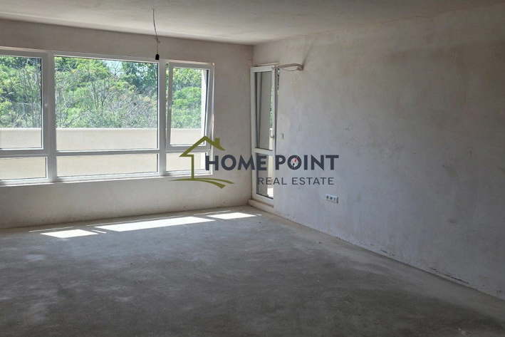 3-bedroom apartment in Varna, Centyr