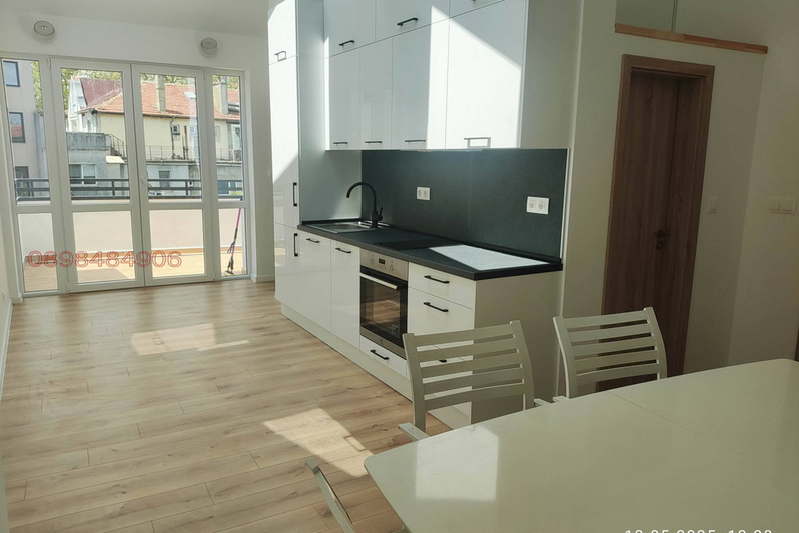 4-bedroom apartment in Varna, Centyr