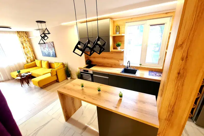 3-bedroom apartment in Varna, Centyr