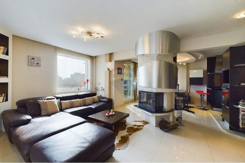 3-bedroom apartment in Varna, Centyr