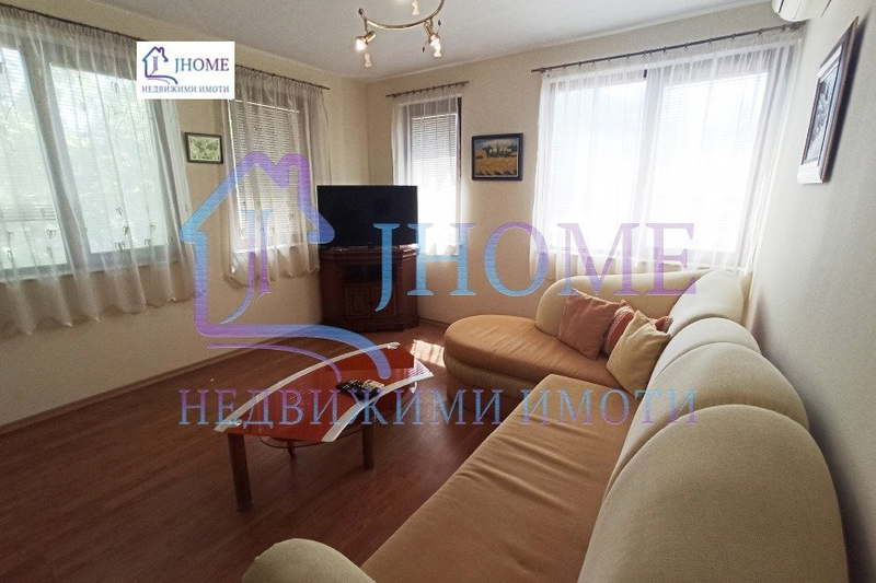 3-bedroom apartment in Varna, Centyr