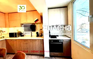 Тристаен апартамент с 3 отделни стаи в Чайка, Варна