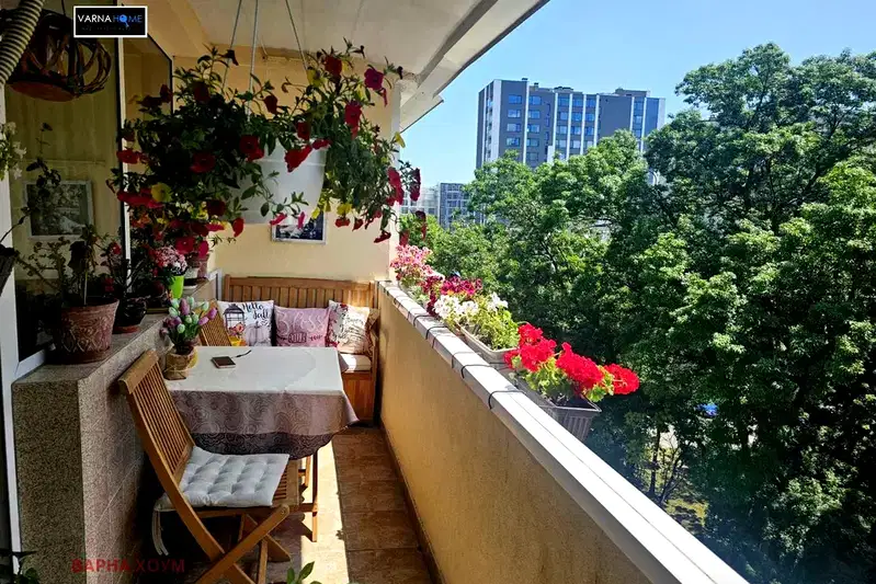 3-bedroom apartment in Varna, Chaika