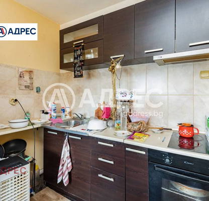 Снимка 5 — 4-стаен апартамент с морска панорама в Чайка, Варна