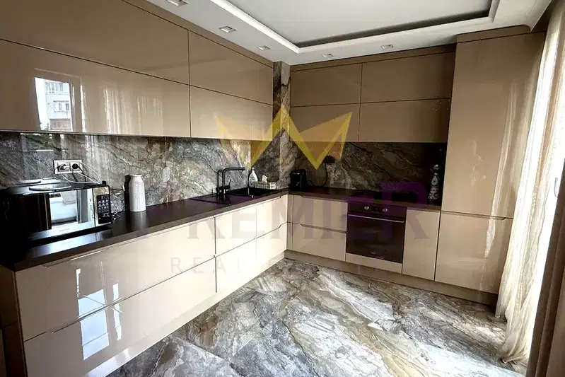 3-bedroom apartment in Varna, Chaika