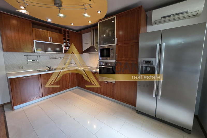 4-bedroom apartment in Varna, Chataldja