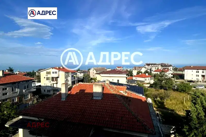 Двустаен апартамент с морска панорама в Галата, Варна