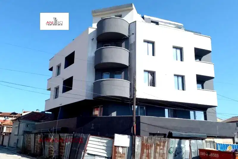 Двустаен апартамент с две тераси в Христо Ботев, Варна
