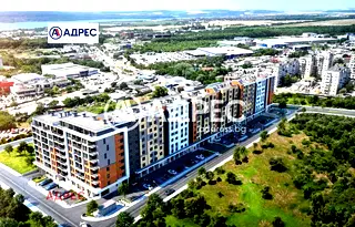 Тристаен апартамент в Кайсиева градина с тераса