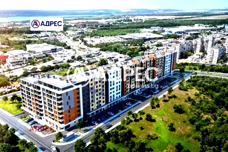 Тристаен апартамент в Кайсиева градина с тераса
