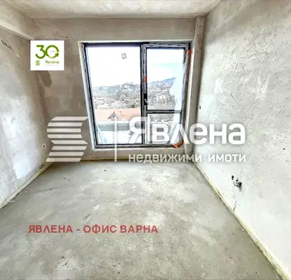 Снимка 4 — Тристаен апартамент с тераса в Левски 1, Варна