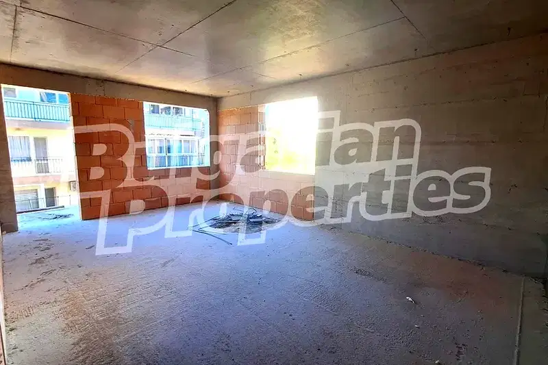 Three-room apartment with terrace in Levski, Varna