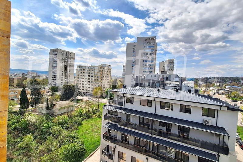 4-bedroom apartment in Varna, Levski 1