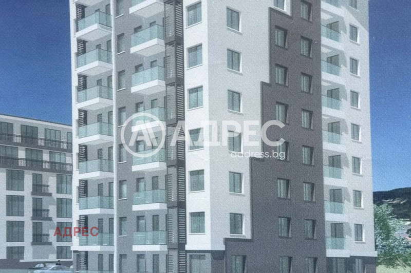 Просторен 4-стаен апартамент с южно изложение в Левски 1, Варна
