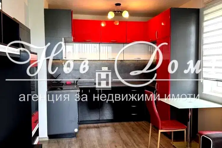 Двустаен апартамент в Левски, Варна с тераса и асансьор