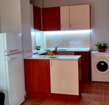 Снимка 3 — Двустаен апартамент с 2 тераси в Левски 1, Варна