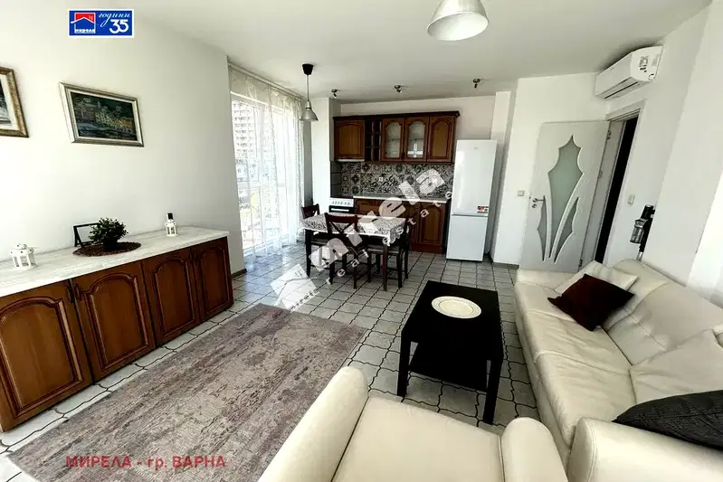 Тристаен апартамент с балкон в Левски 1, Варна
