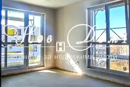 Двустаен апартамент с тераса в Левски 2, Варна