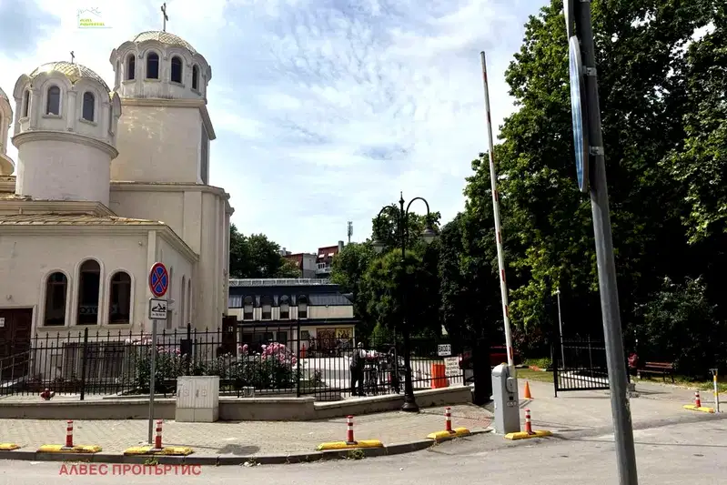 Двустаен апартамент с тераса в Лятно кино Тракия, Варна