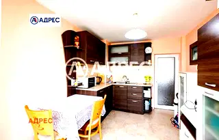 Тристаен апартамент с две тераси в Лятно кино Тракия, Варна