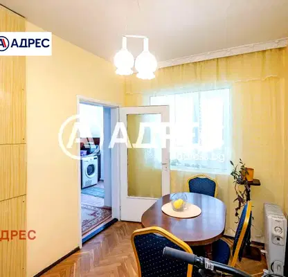 Снимка 5 — Просторен 4-стаен апартамент в Лятно кино Тракия, Варна с тераса