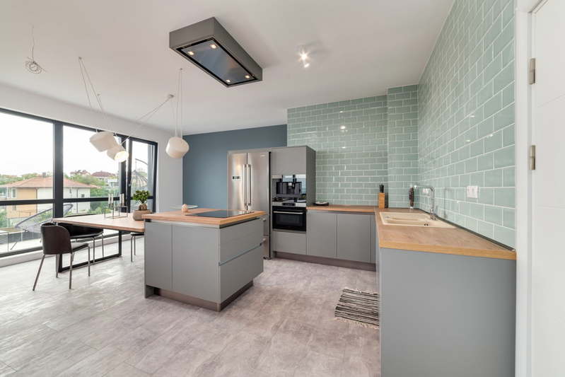 Spacious 3-room apartment with sea view in m-t Alen mak
