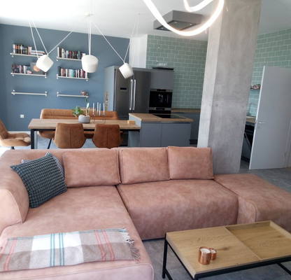 Снимка 4 — Просторен 3-стаен апартамент с морска панорама в м-т Ален мак