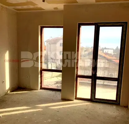 Снимка 3 — Двустаен апартамент с морска панорама в м-т Долна Трака, Варна