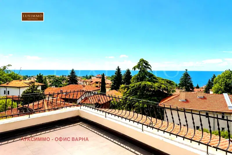 Three-room maisonette with sea view in m-t Dolna Traka, Varna