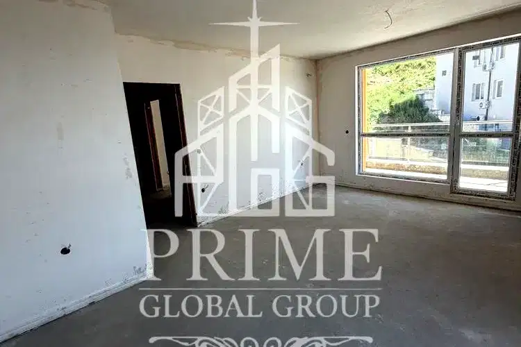 Two-room apartment with southeast aspect in m-t Pchelina, Varna
