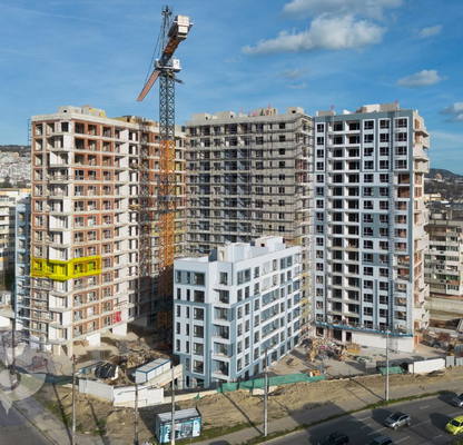 Снимка 3 — Тристаен апартамент с панорамна тераса в Младост 1, Варна
