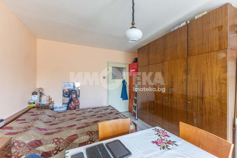 3-bedroom apartment in Varna, Mladost 1