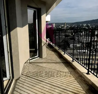 Снимка 4 — Двустаен апартамент на последен етаж в кв. Победа, Варна